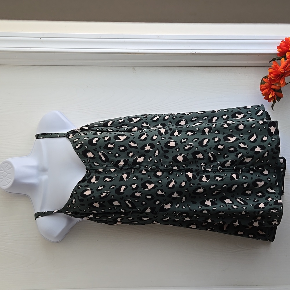 Torrid | Cami Tank/ Swing Green Leopard Top - Picture 9 of 9